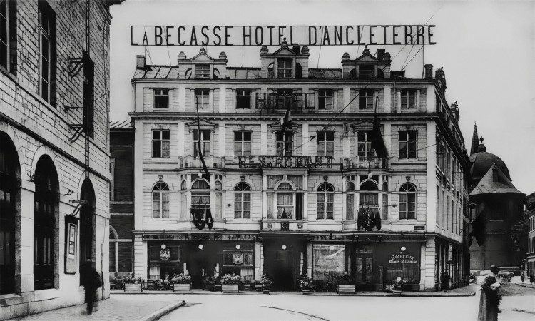 »Hôtel d'Angleterre« und »Bécasse«