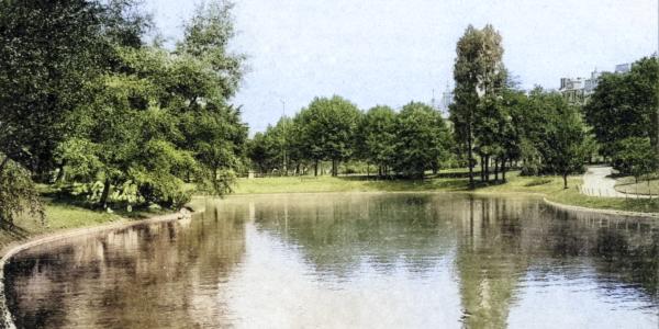Vom Platz zum Park